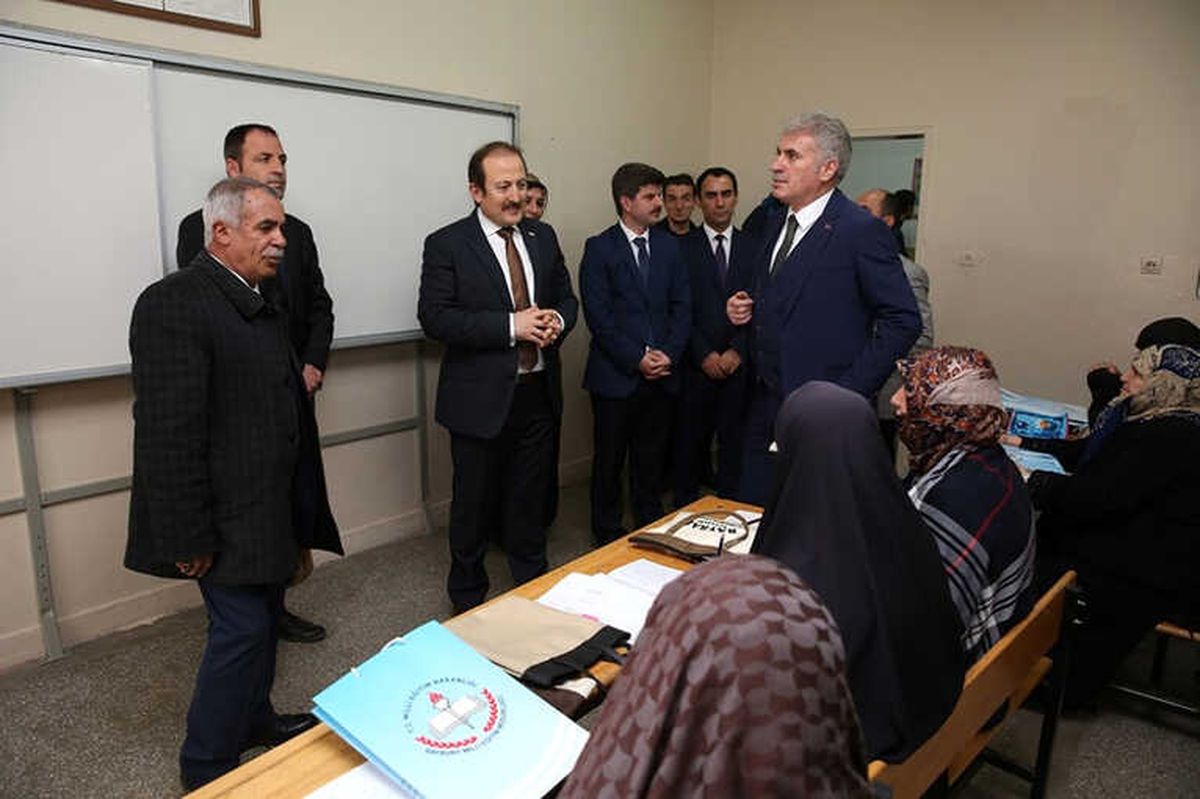 Vali Pehlivan: "Okuma Yazma Kurslarını Vatandaşlarımızın Ayağına Götüreceğiz"