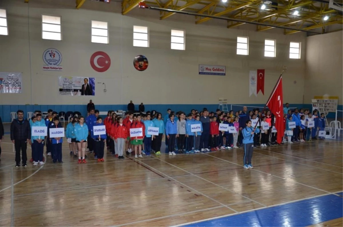 Badminton Anadolu Yıldızlar Ligi Çeyrek Final Müsabakaları Başladı