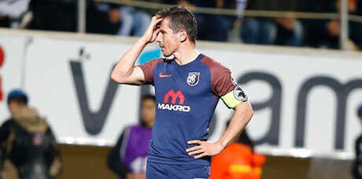 Başakşehir\'de Beşiktaş Öncesi 2 Şok!