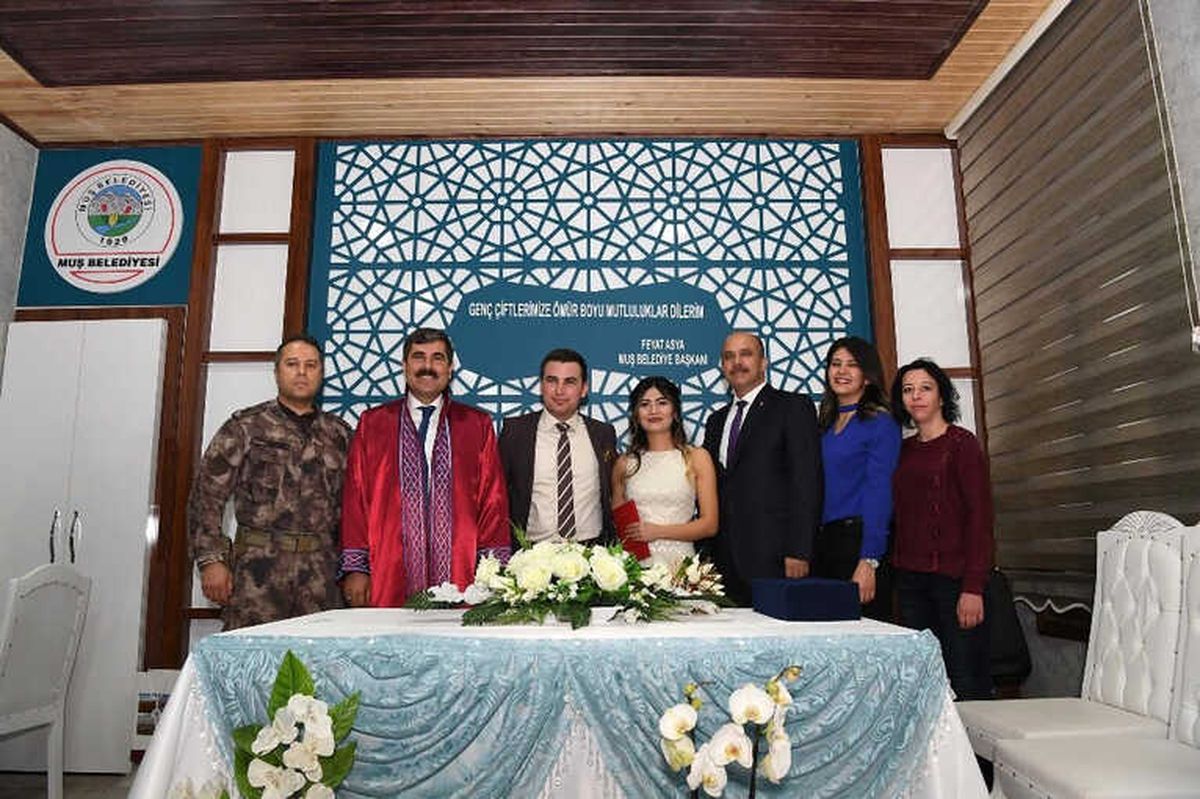 Başkan Asya Nikah Kıydı, Emniyet Müdürü Aktaş Şahitlik Yaptı