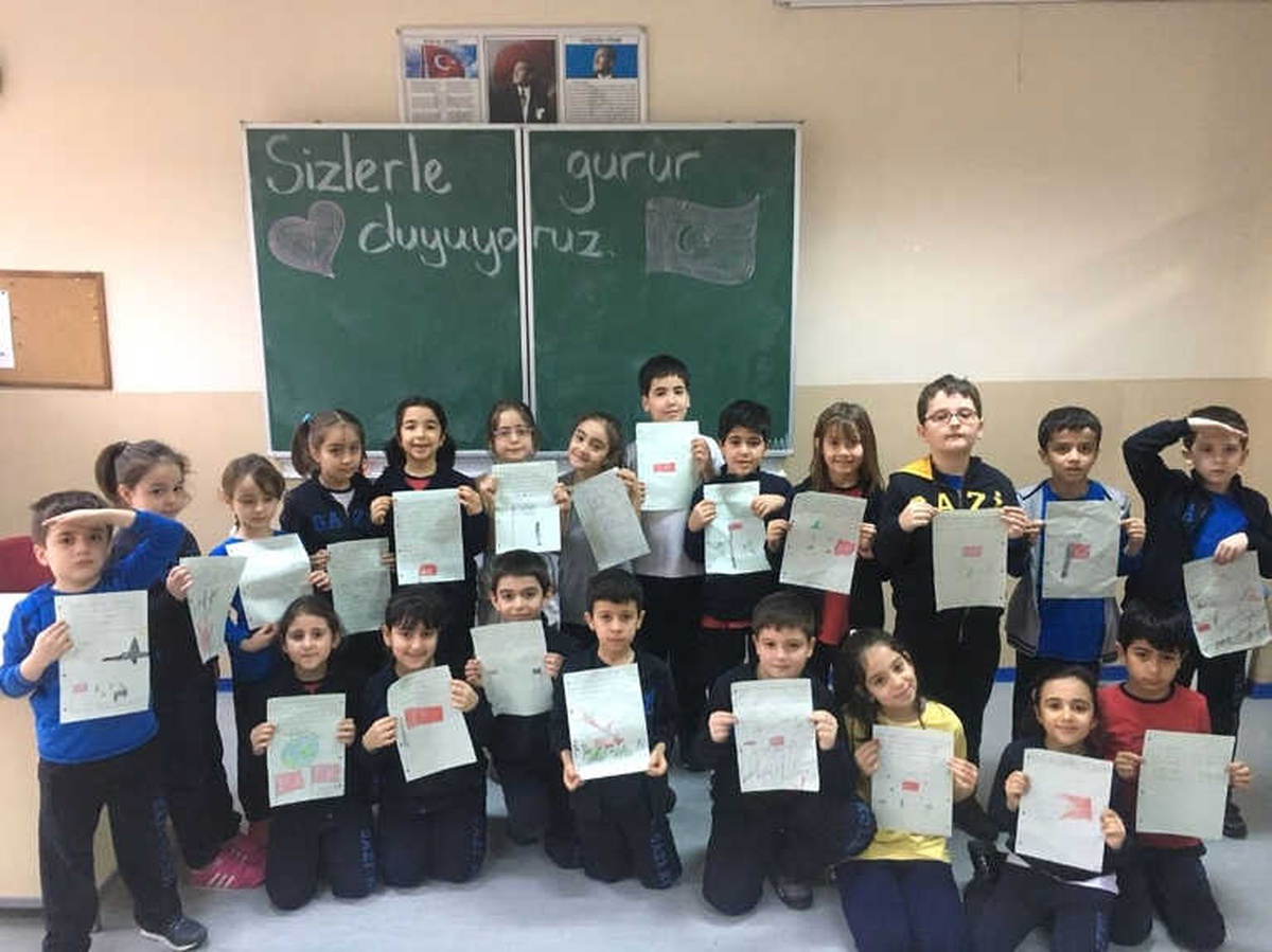 Gazili Öğrencilerden Mehmetçiğe Duygu Yüklü Mektuplar