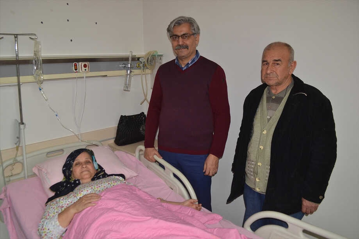 Hastanın Safra Kesesinden 100 Taş Çıktı