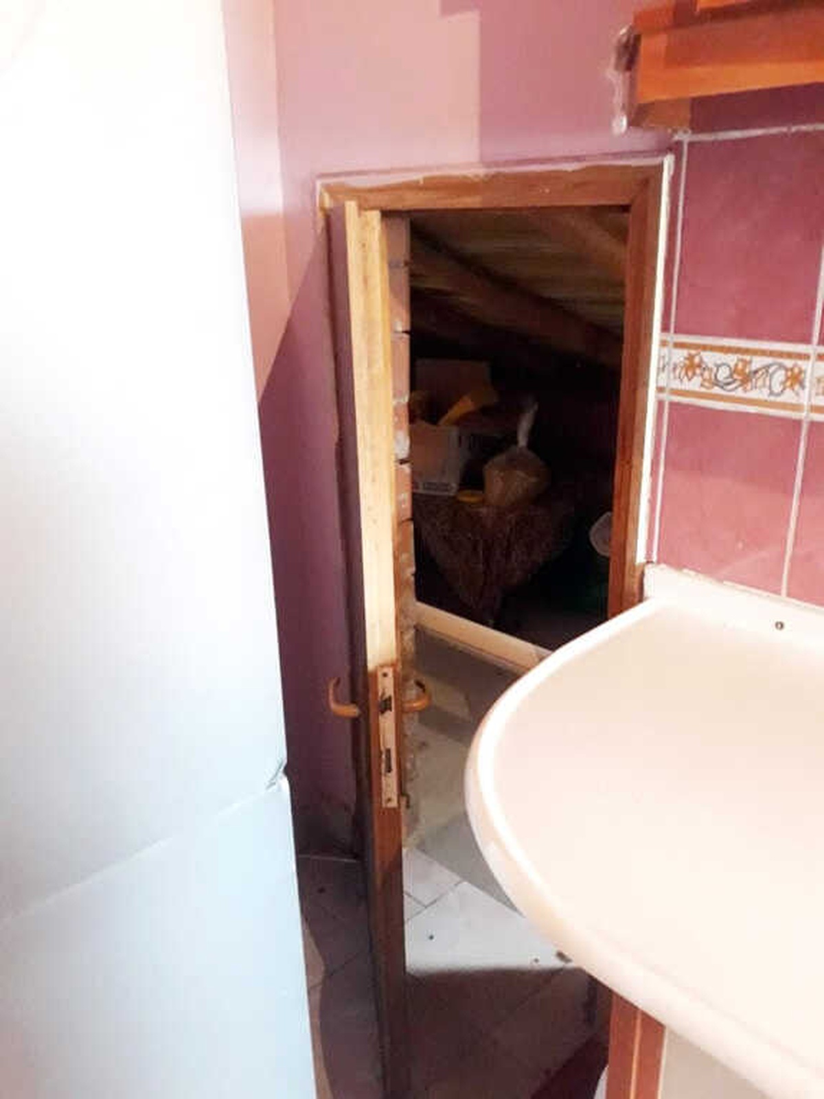 Hırsızlık Zanlısı Gizli Bölmede Yakalandı