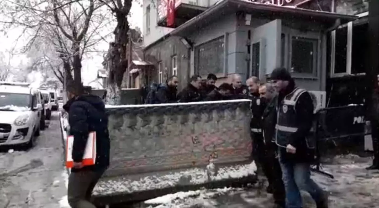 Kars\'ta Cinayet Olayıyla İlgili 4 Şüpheli Adliyeye Sevk Edildi