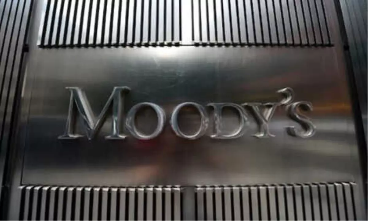 Moodys\'in Gece Yarısı Kararı Tartışılıyor!