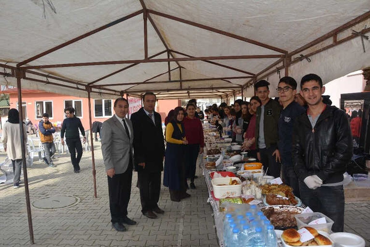 Öğrenciler, Afrin İçin Kermes Düzenlendi