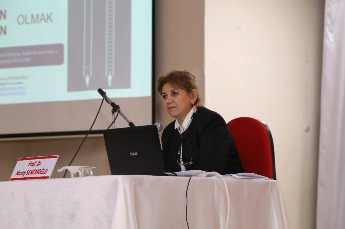 Prof. Dr. Senemoğlu: "Mutsuz Kadın, Mutsuz İnsan Yetiştirir"