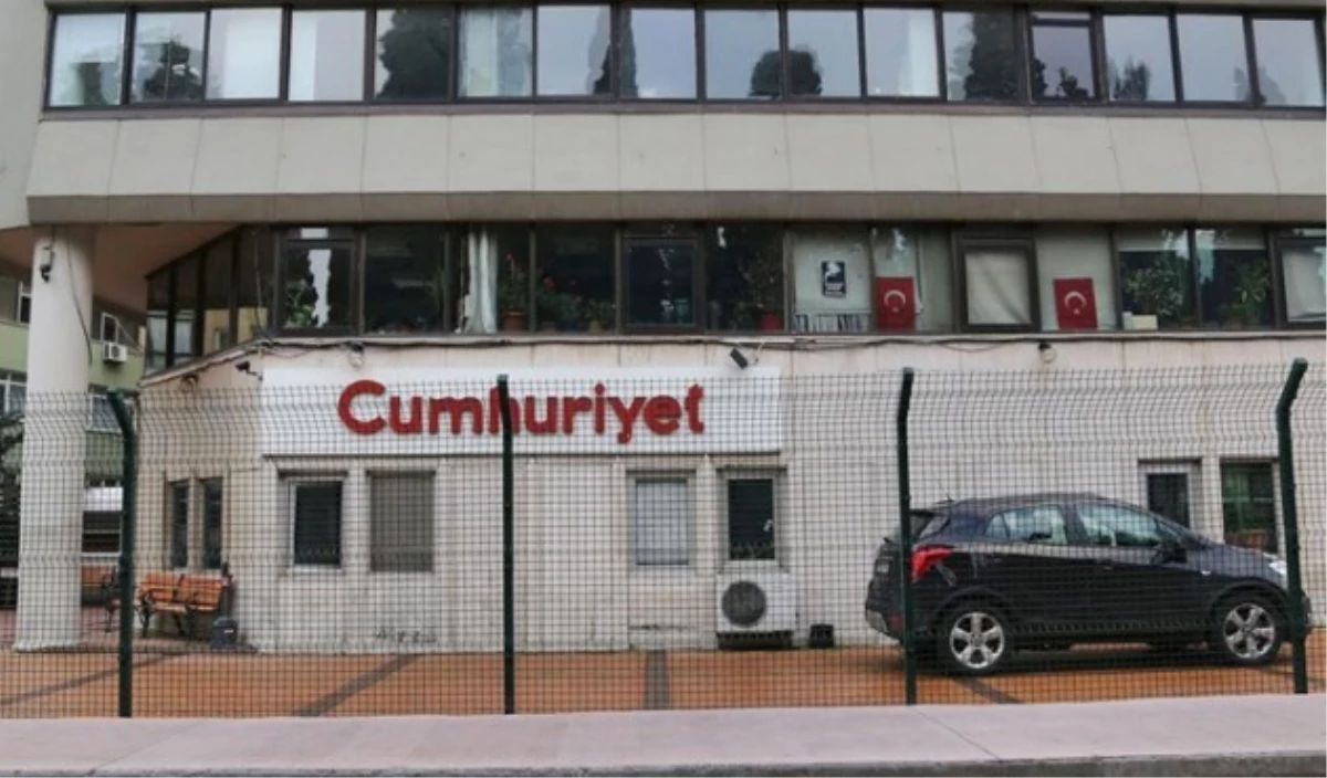 Mahkeme Cumhuriyet Gazetesi Davası Kararını Bozdu