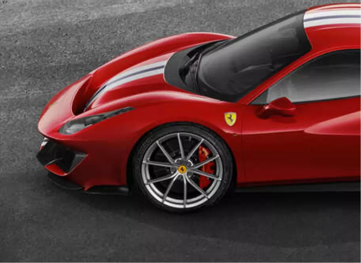 Yeni Ferrari 488 Pista\'nın Lastikleri Michelin\'den