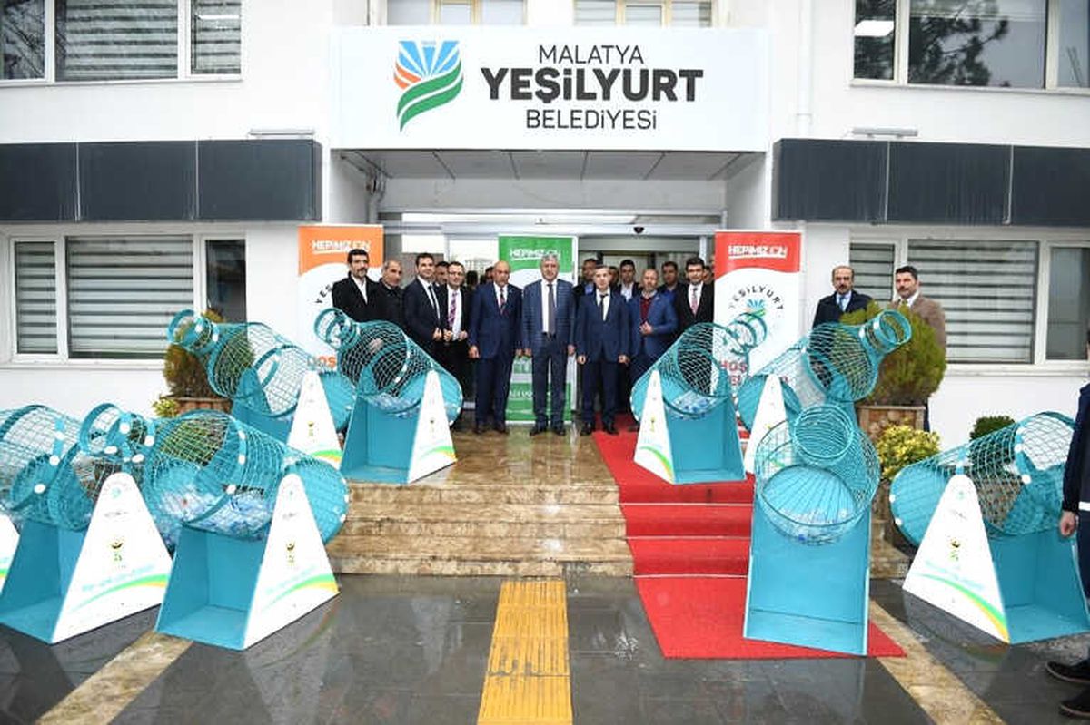 Yeşilyurt Belediyesi\'nden \'Geri Dönüşüm Sepet Şişe\' Projesi