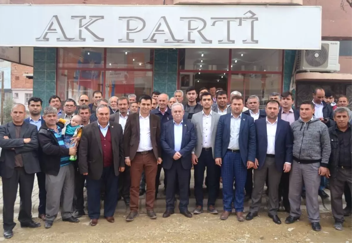 AK Parti\'li Berber: "Sivil İnsanları Kalkan Olarak Kullanıyorlar"