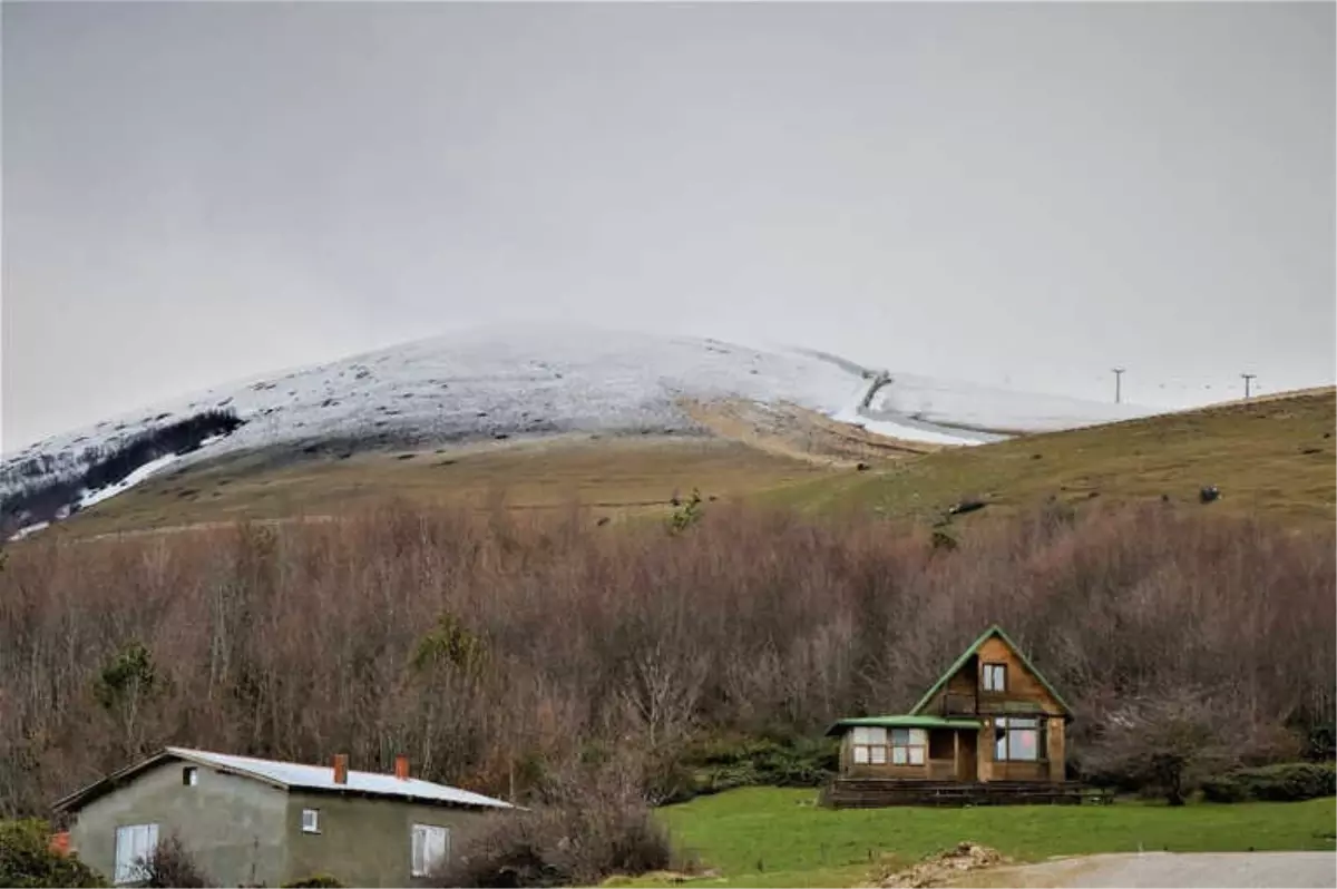 Akdağ Kayak Merkezi \'Kar\'sız Kaldı