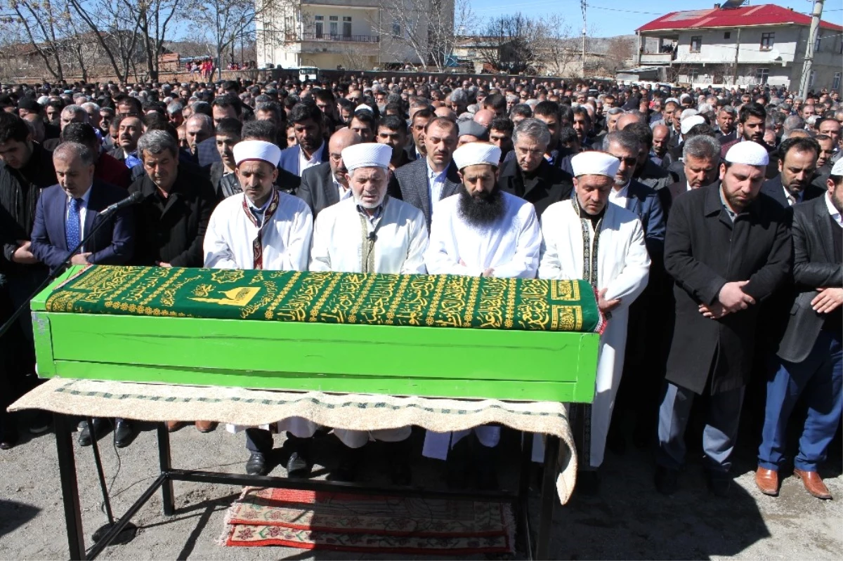 Başkan Ergin, Son Yolculuğuna Uğurlandı