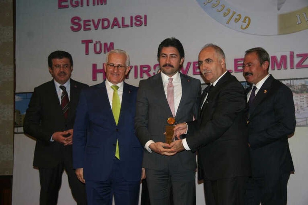 Ekonomi Bakanı Nihat Zeybekci: "Eğitimde Fırsat Eşitliğinde Öncelik Çocuğun Hakkıdır"