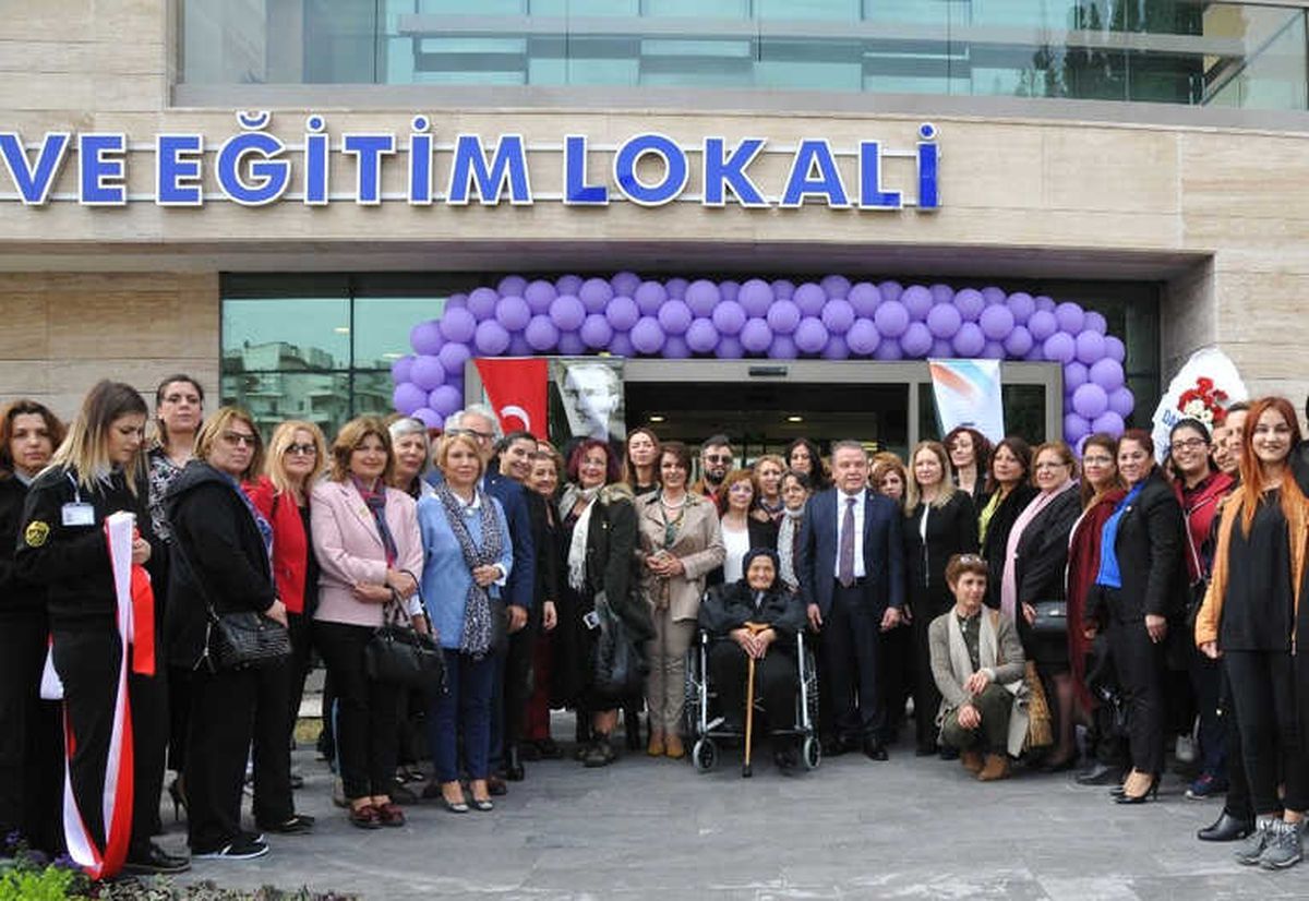 Kadın Girişimciler, Dünya Kadınlar Günü\'nü Kutladı