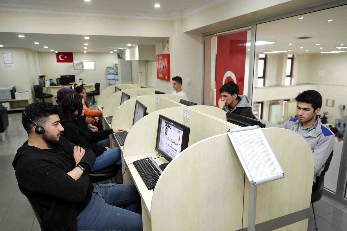 "Öfke Kontrolü ve Kadına Şiddete karşı Webinar\'lı Çözüm \'\'