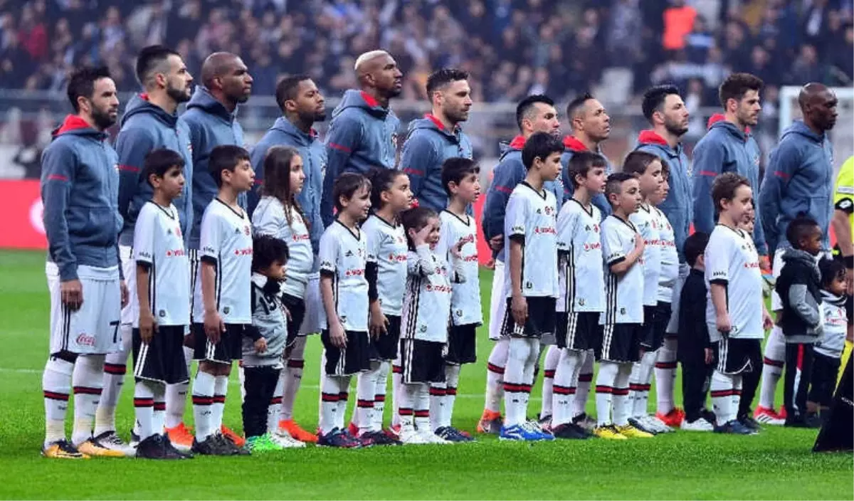 Spor Toto Süper Lig: Beşiktaş: 0 - Gençlerbirliği: 0 (Maç Devam Ediyor)