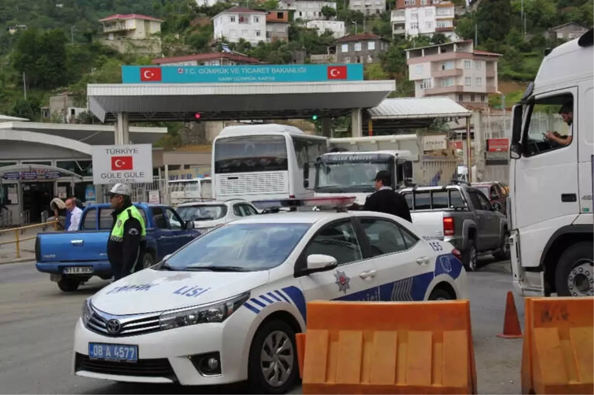 TOBB Başkanı Hisarcıklıoğlu "Sarp Sınır Kapısı\'ndaki Yenileme Çalışmaları Bittikten Sonra...