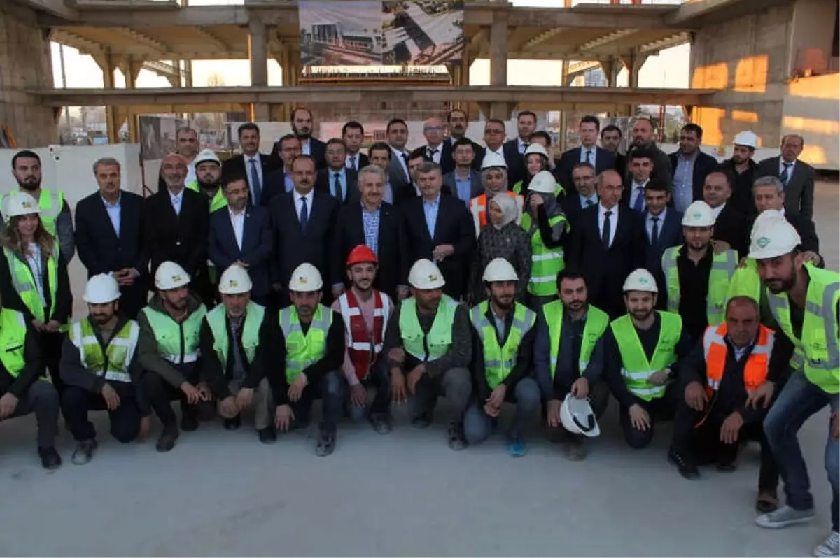 Bakan Arslan: "Karaman-Konya Arası 40 Dakika Olacak"