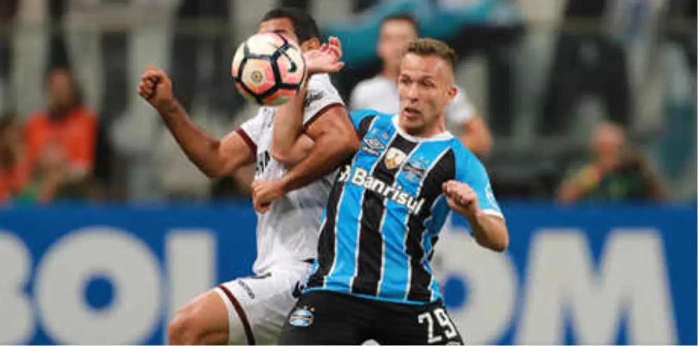 Barcelona, Gremio\'dan Arthur\'u Transfer Etti