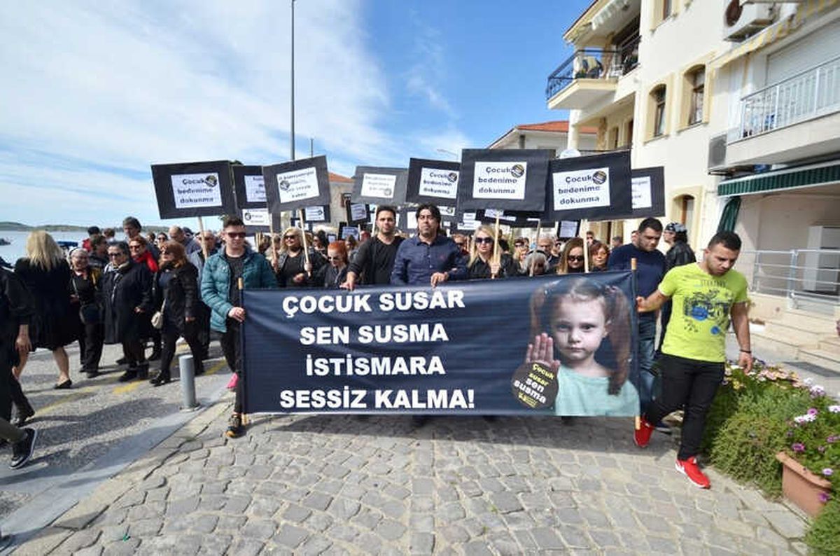 Çocuk İstismarına Karşı Yürüdüler