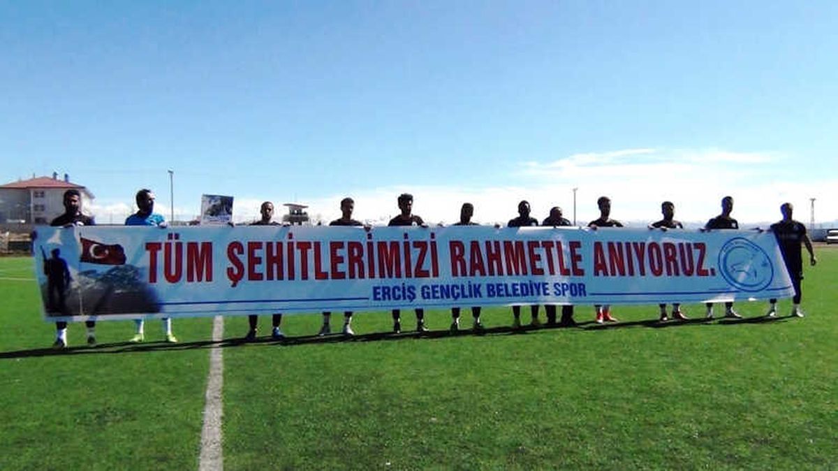Erciş Şehidini Andı