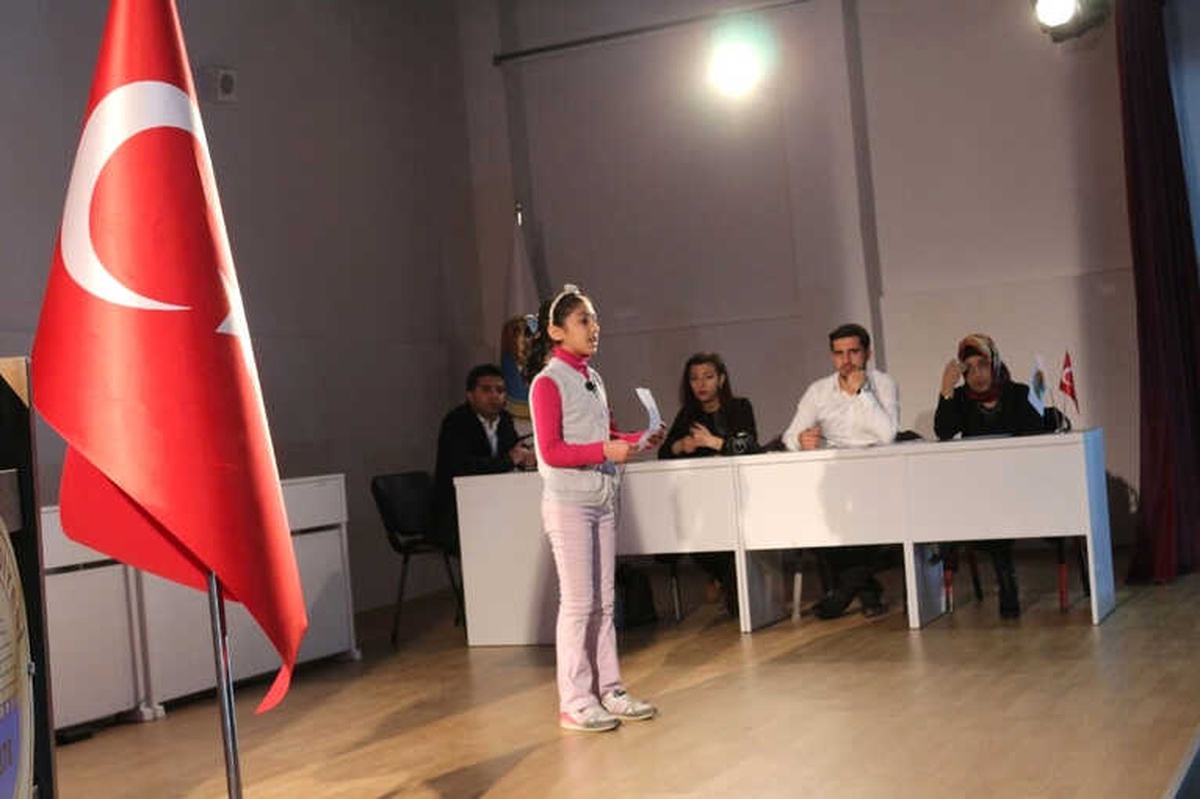 Hani\'de İstiklal Marşı\'nı En Güzel Okuma Yarışması