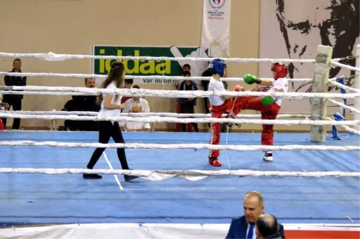 Mudanya\'da Kick Boks Fırtınası