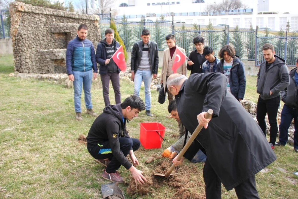 Öğrencilerden Afrin\'deki Mehmetçik\'e Destek