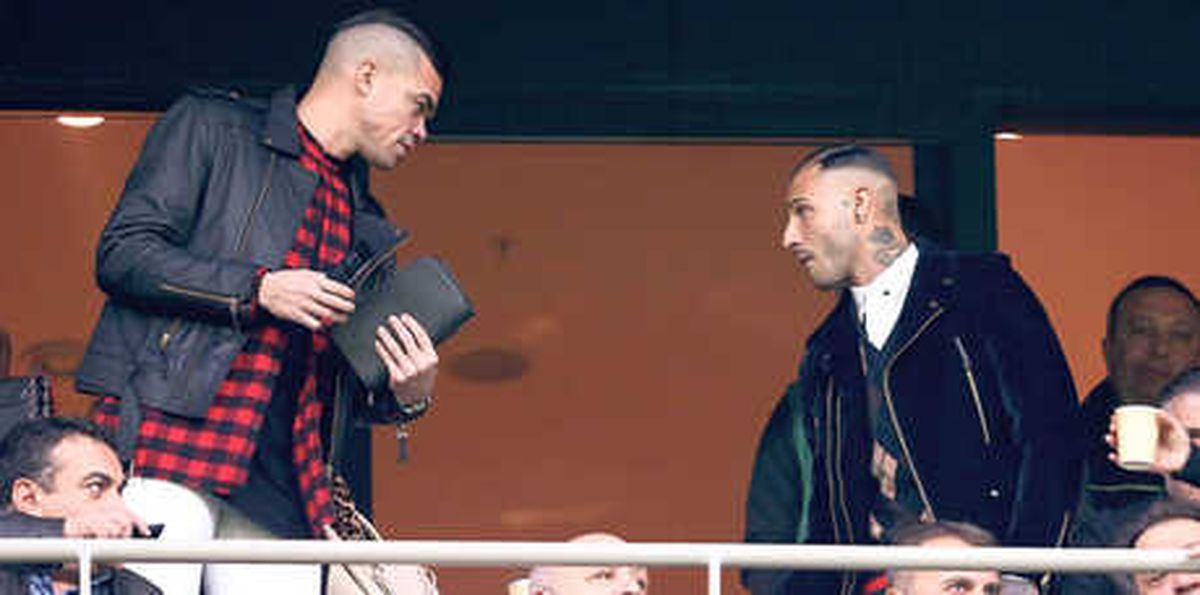 Pepe ve Quaresma Tribünde