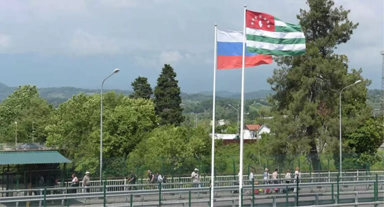 Rusya, Abhazya\'dan Geçenlerin Bitki Taşımasını Yasakladı