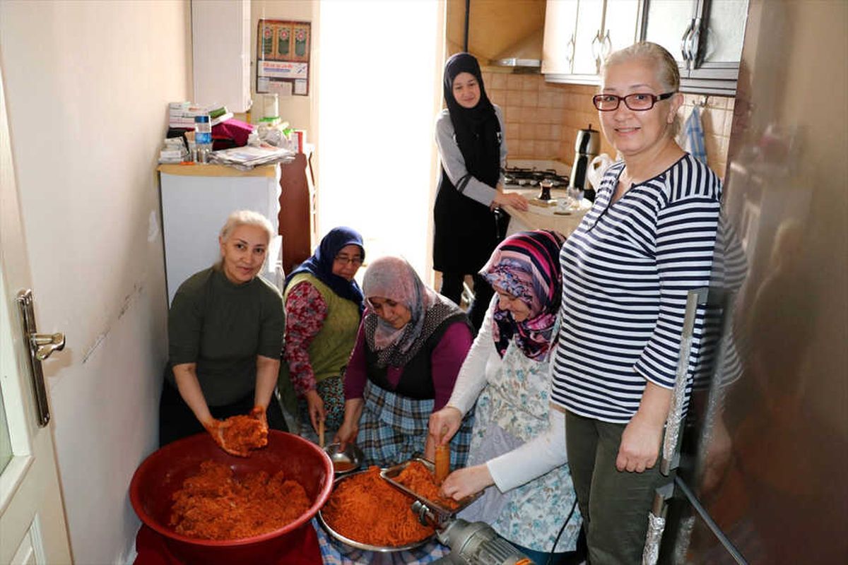 Şehit Oğullarının Odasını Anı Köşesine Dönüştürdüler