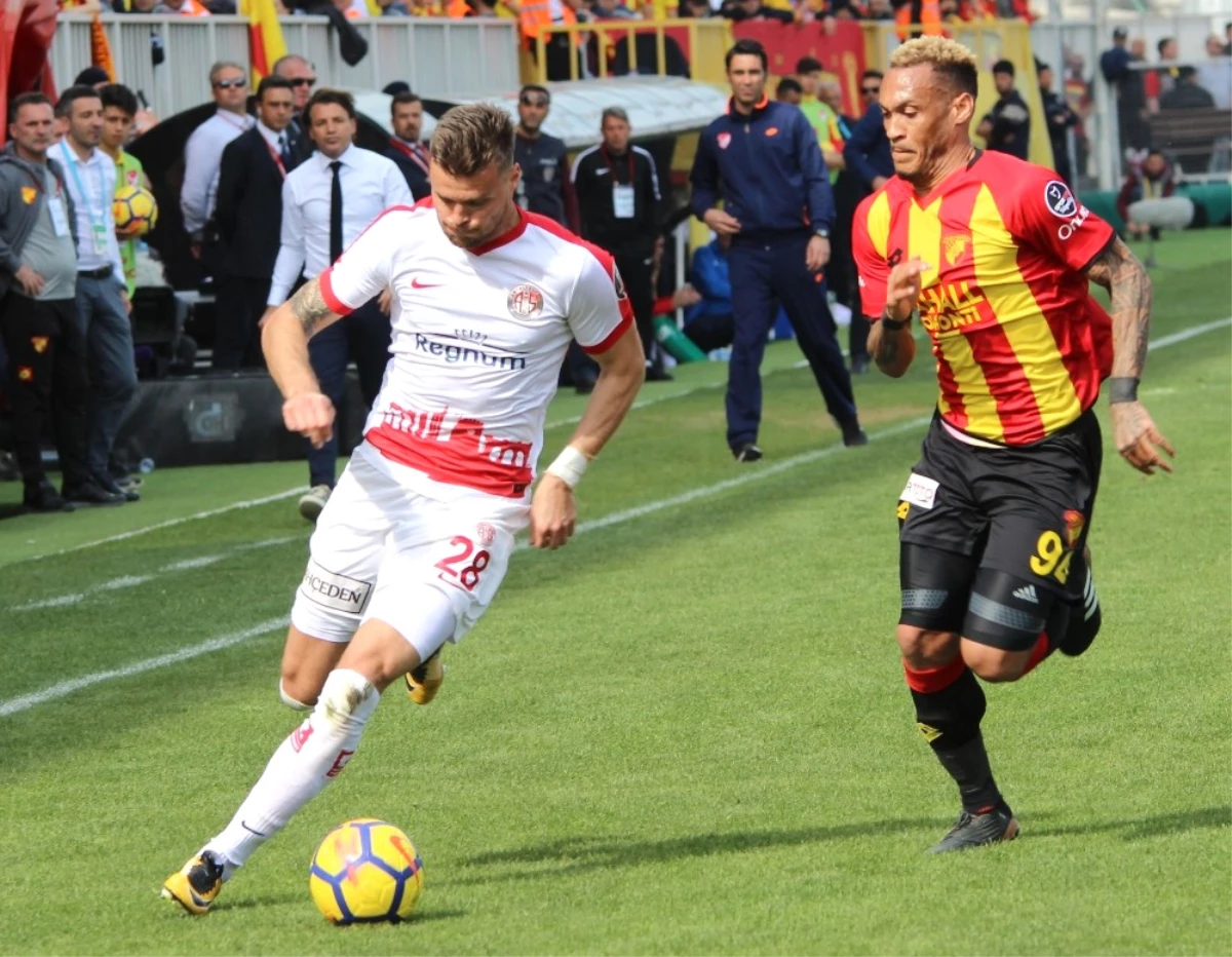 Spor Toto Süper Lig: Göztepe: 2 - Antalyaspor: 1 (Maç Sonucu)