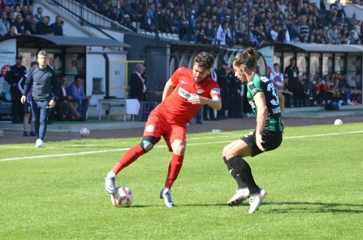 Tff 2. Lig: Nazilli Belediyespor: 3 -Sakaryaspor: 0