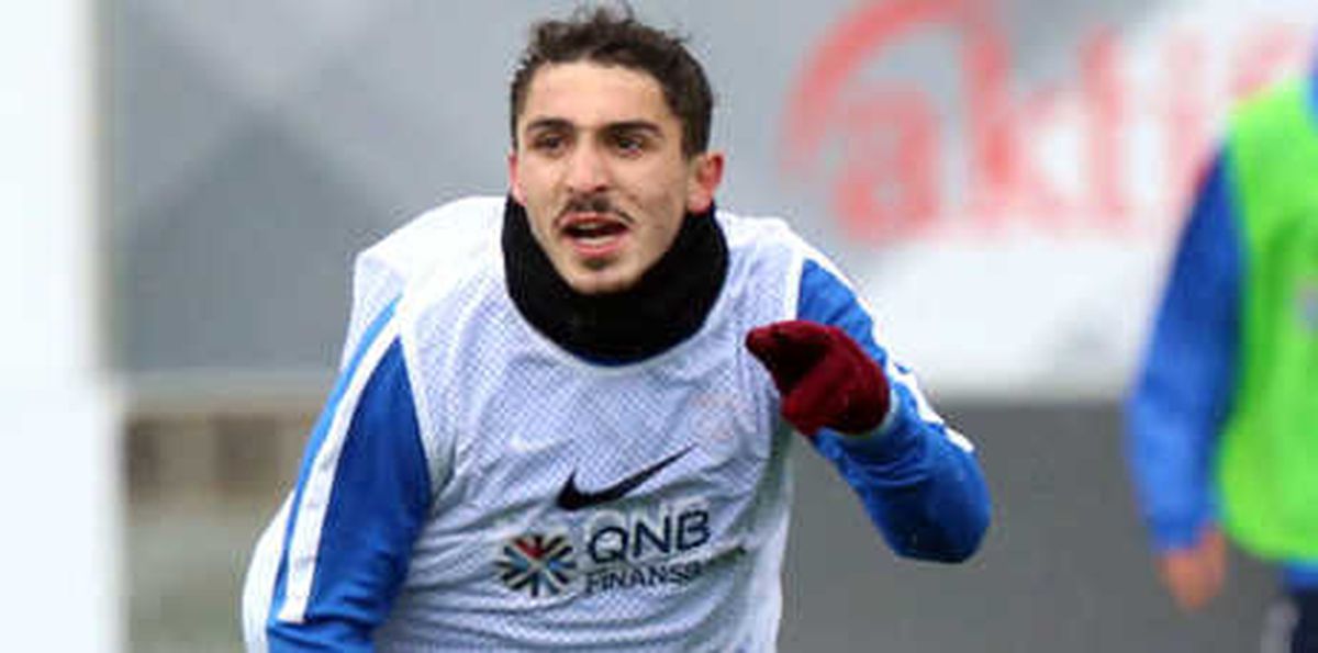 Trabzonspor\'da Abdülkadir Ömür Antrenmanı Tamamlayamadı