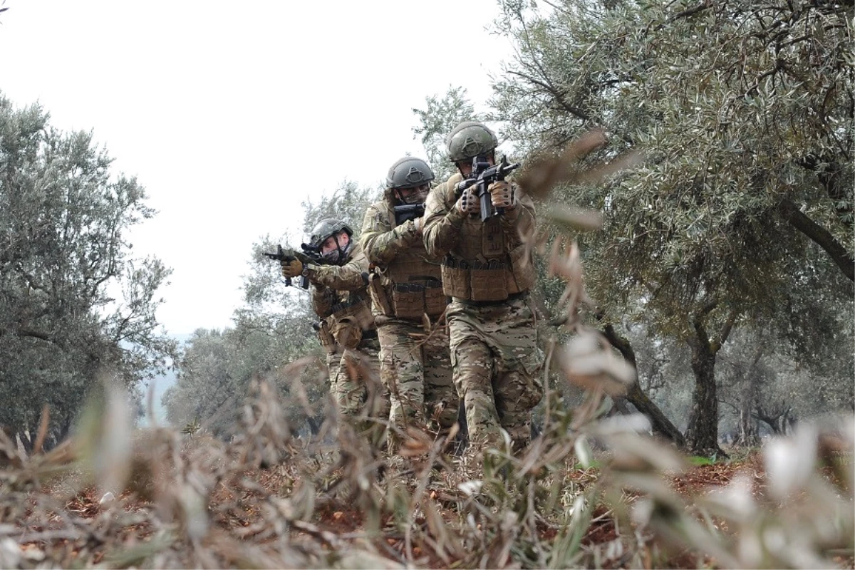 YPG\'nin Savunma Hatlarının Tamamı Çöktü! Afrin Merkeze Girmek İçin Emir Bekliyorlar