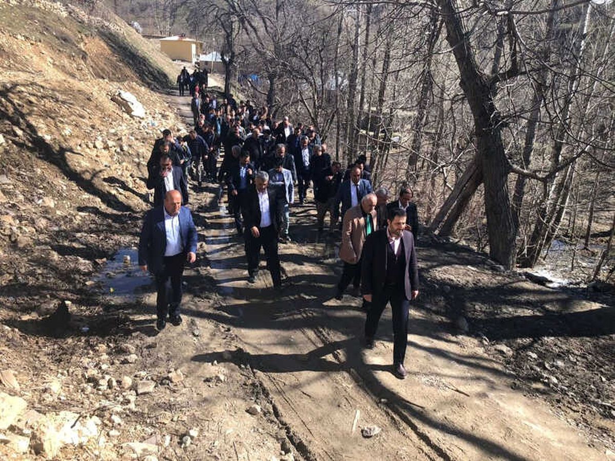 AK Parti Hakkari Teşkilatı Durankaya Beldesini Ziyaret Etti