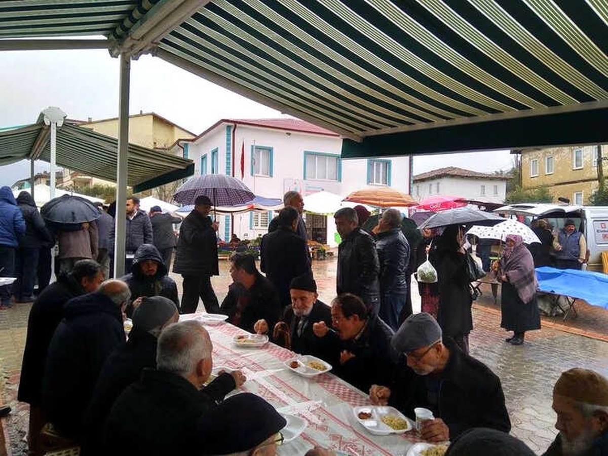 Bayırköy\'de Şehitler İçin Mevlit Okutuldu