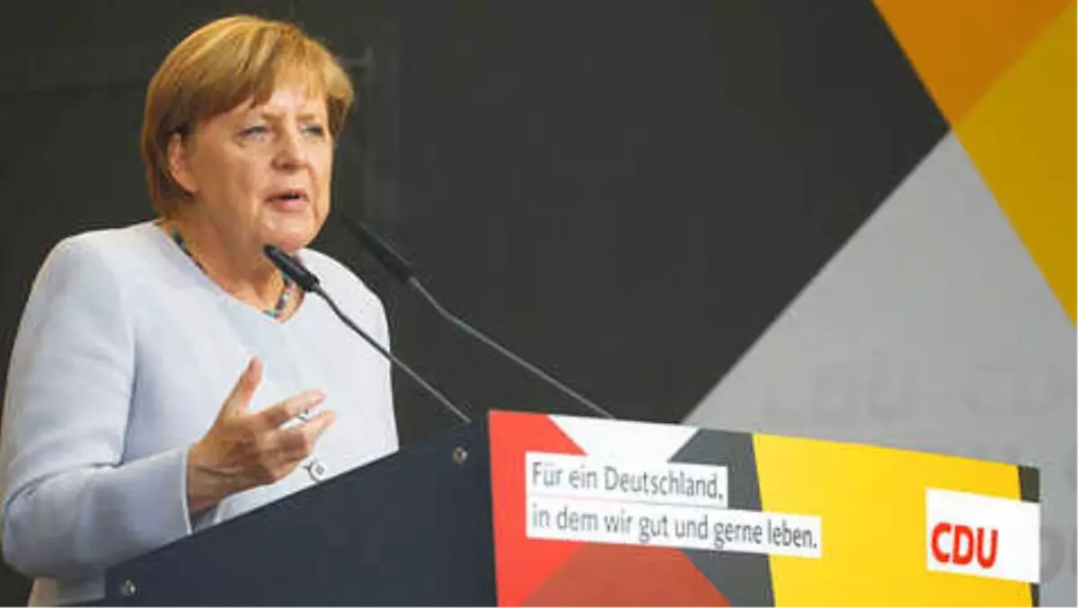 Bu Kez Merkel\'i Zor Bir Dönem Bekliyor