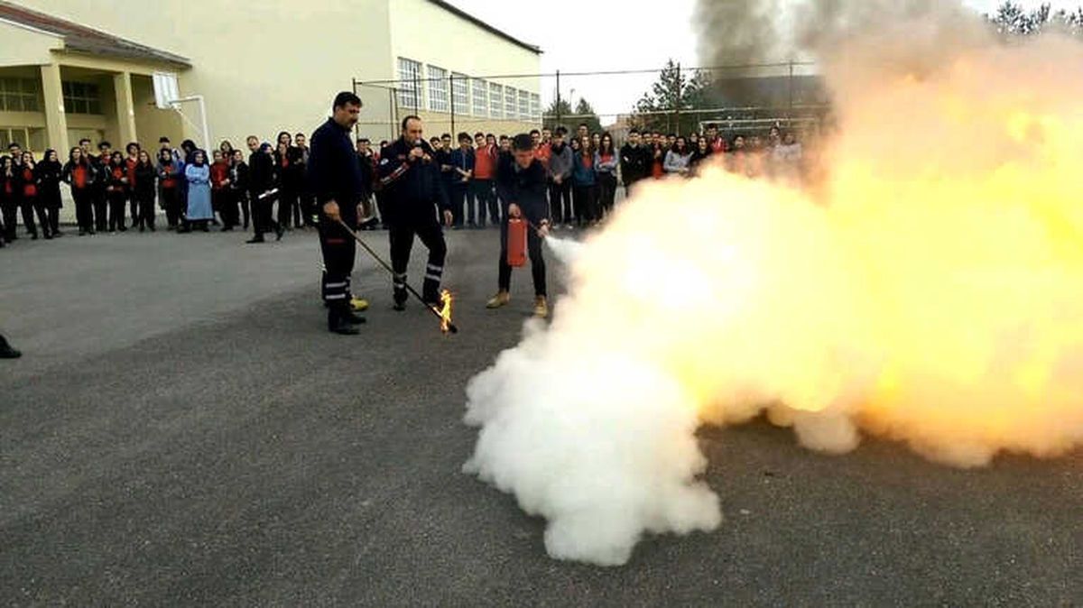 Erzincan Belediyesi İtfaiye Müdürlüğü Eğitimlere Devam Ediyor