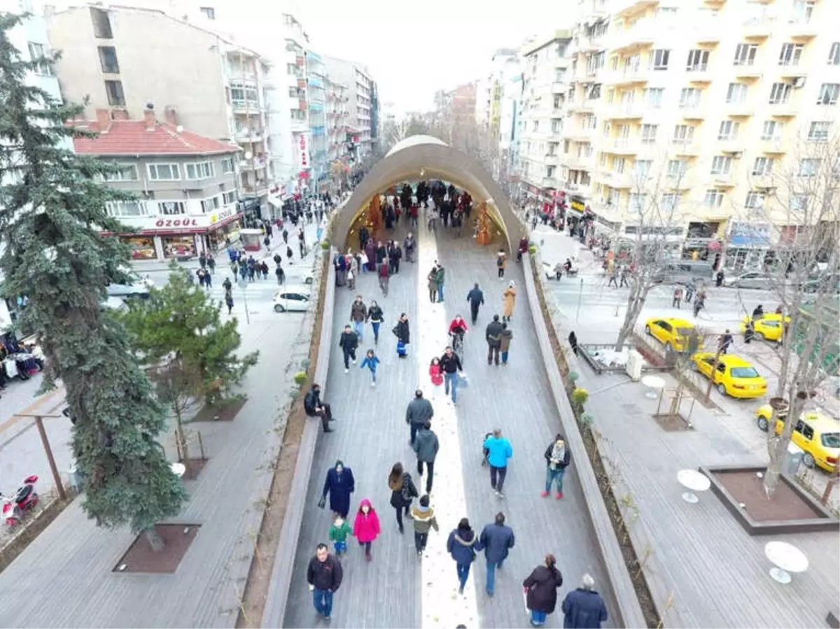 Eskişehir\'in Yeni Cazibe Merkezi \'Hamamyolu Caddesi\'