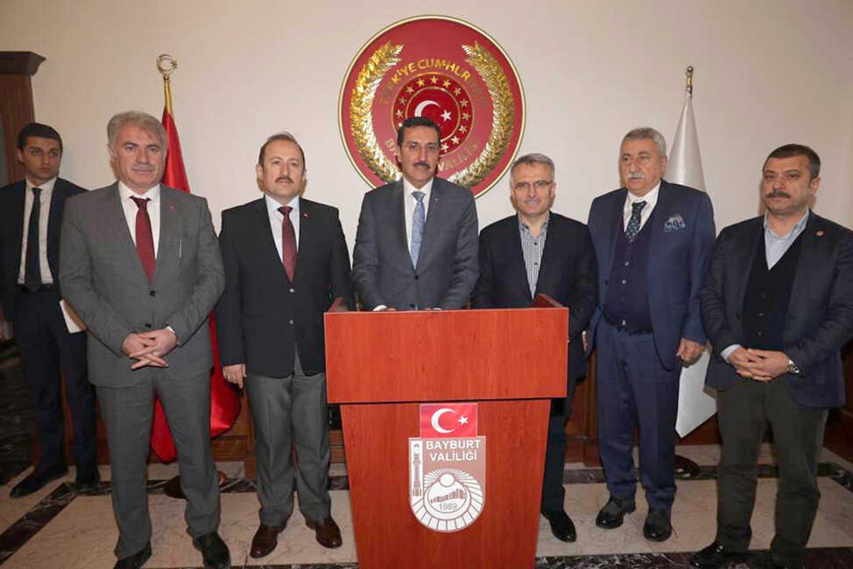 Gümrük ve Ticaret Bakanı Tüfenkci ile Maliye Bakanı Ağbal, Bayburt Valiliği\'ni Ziyaret Etti