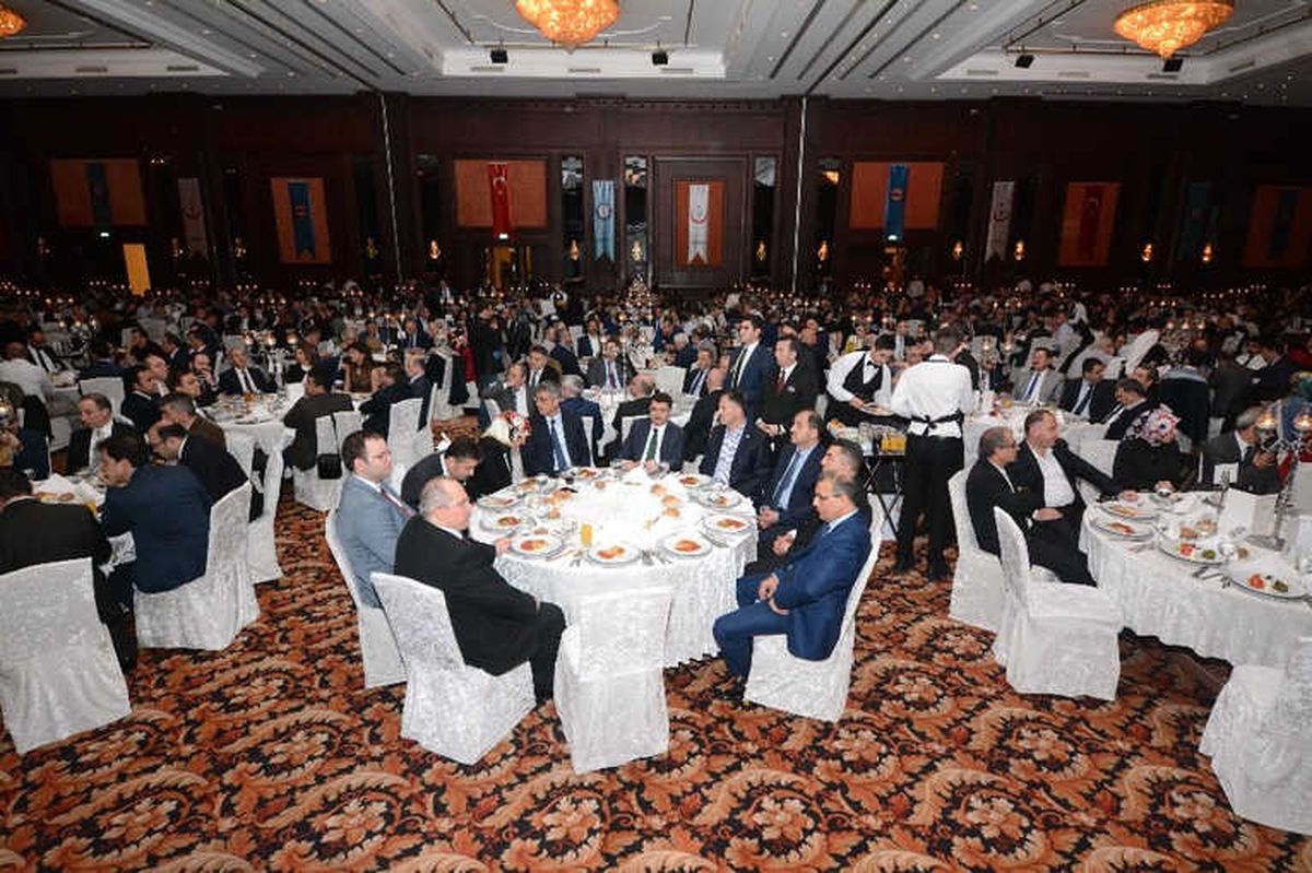 İstanbul Valisi Şahin, 14 Mart Tıp Bayramı Etkinliğine Katıldı