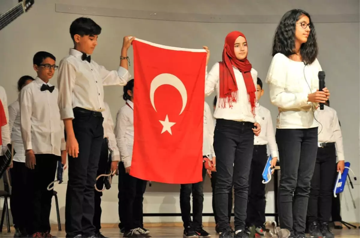 İstiklal Marşı\'nın Kabulünün 97. Yılı