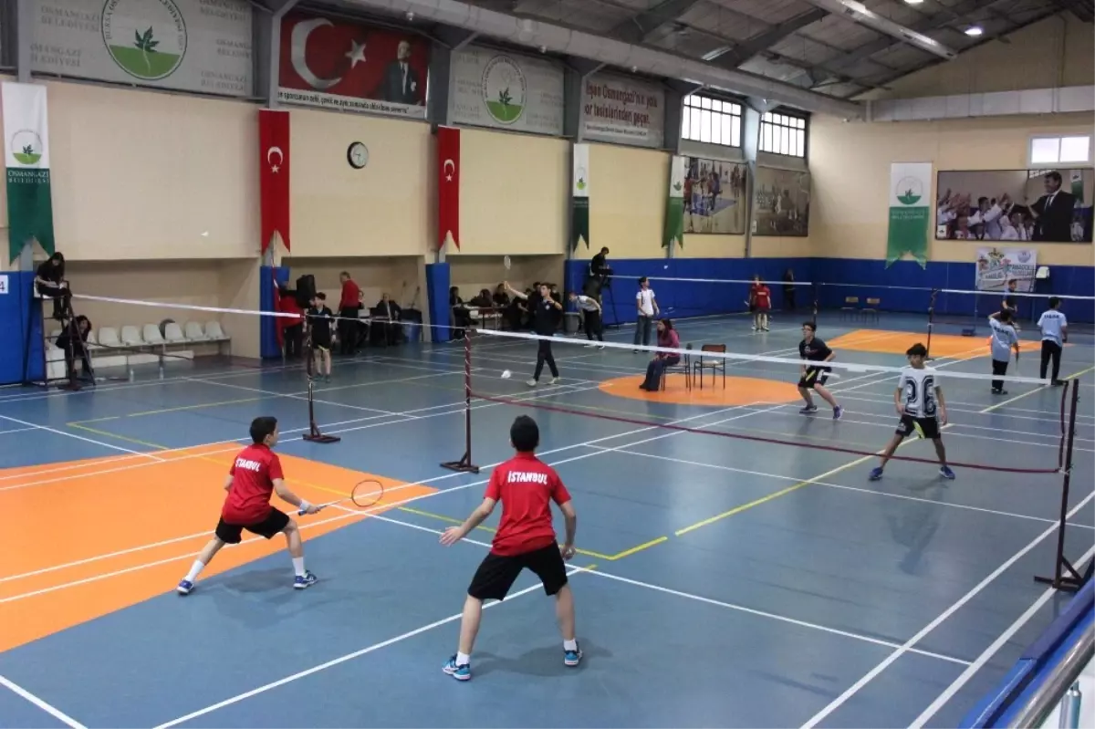 Osmangazili Badmintoncular Yıldızlar Ligi\'nde Raket Sallayacak