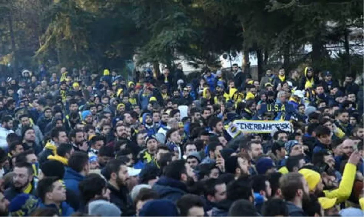 Taraftarlar Kulüp Yönetimlerine Güvenmiyor