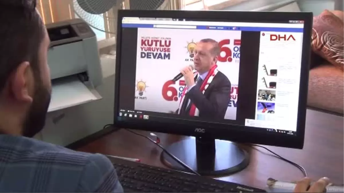 Tokat Erdoğan\'ın Şiirini Okuduğu Öğretim Görevlisi: Gurur Duydum