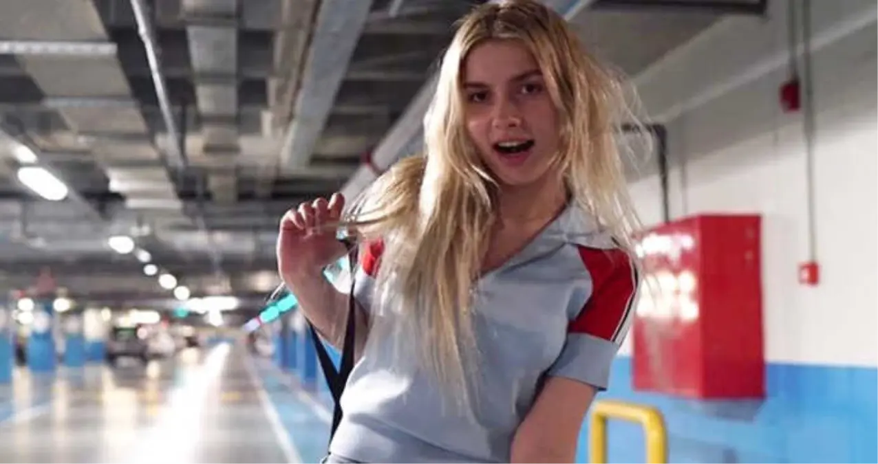 Dil Eğitimi İçin ABD\'ye Giden Aleyna Tilki, 15 Valizle Geri Döndü