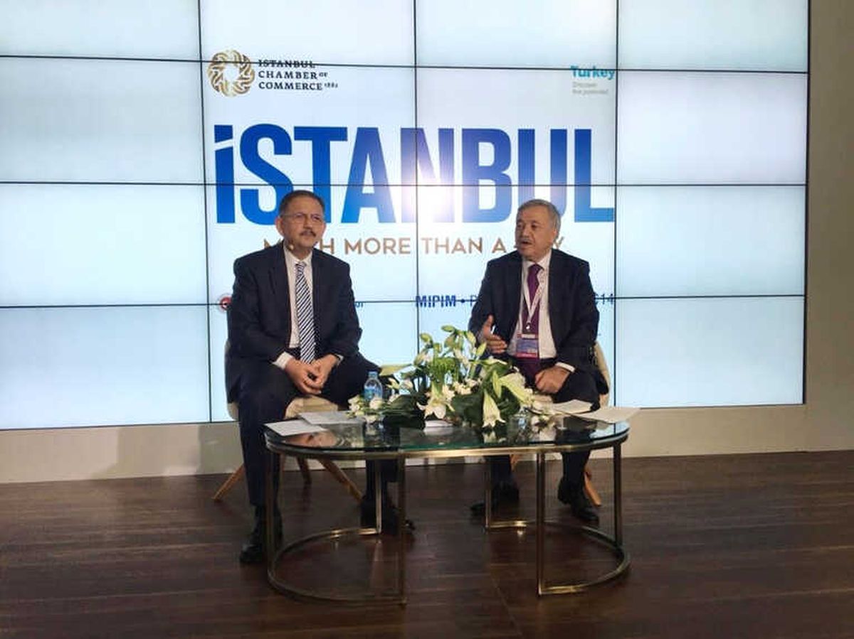 Bakan Özhaseki, Uluslararası Yapı ve İnşaat Fuarı\'nda