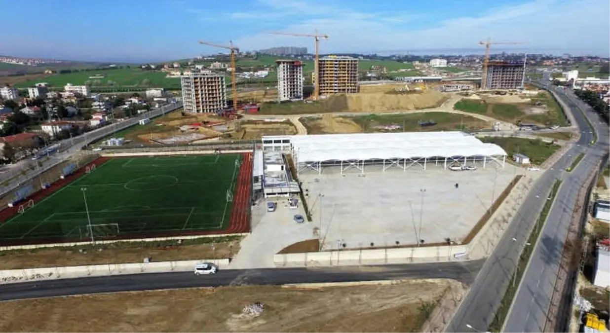 Güzelce Kapalı Pazar ve Sosyal Tesisi Açılış İçin Gün Sayıyor